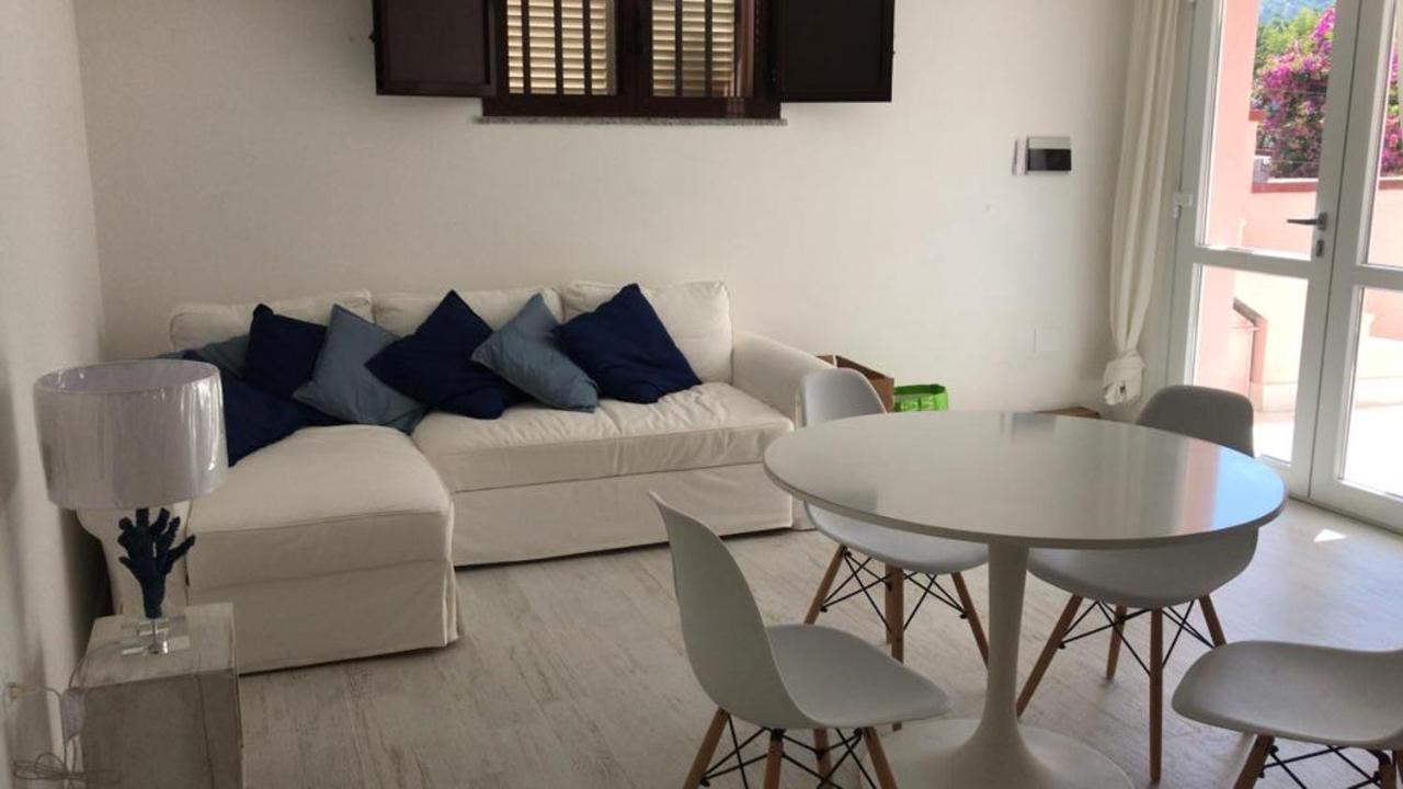Beach House Tanaunella Exterior photo